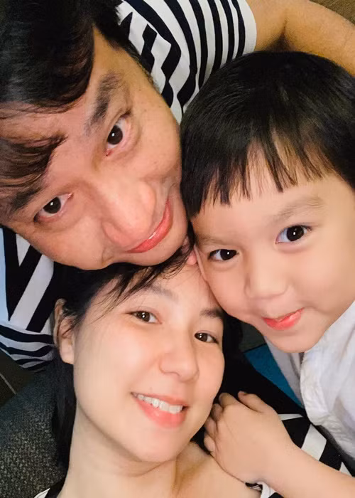 Vợ chồng Ngô Quỳnh Anh có một cậu con trai tên Tulio. Ảnh: FBNV.