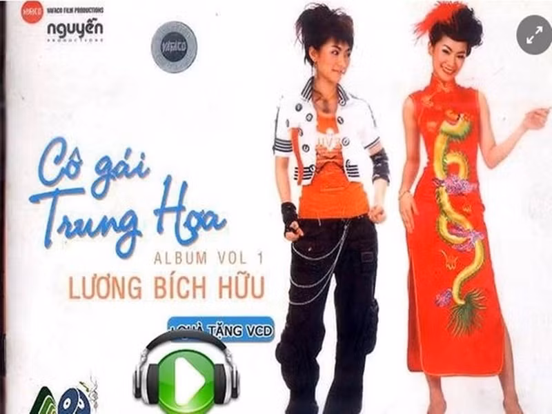 Sau khi rời các nhóm nhạc, Lương Bích Hữu phát hành album vol.1 Cô gái Trung Hoa. Theo Zing, chưa đầy hai tuần sau khi phát hành, các ca khúc trong Cô gái Trung Hoa đã phủ sóng trên tất cả các trang nghe nhạc trực tuyến. 4 trong tổng số 6 ca khúc trong album gồm: Cô gái Trung Hoa, Dằm trong tim, Giận nhau để yêu anh nhiều hơn, Gọi tên tôi bạn thân hỡi được nhiều khán giả yêu thích. Ảnh: Zing.
