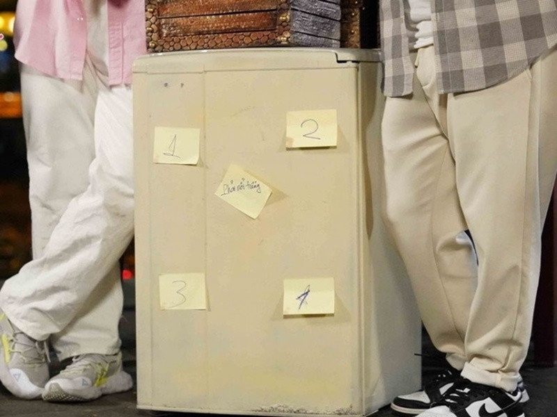 “Phải nổi tiếng không phải vì hào quang của nghề mà mình biết chắc chắn đó là con đường kiếm nhiều tiền hơn những gì mình đang có, để xoay sở cho gia đình, cho cuộc sống”, Người Đưa Tin dẫn lời Trường Giang. Ảnh: Người Đưa Tin.