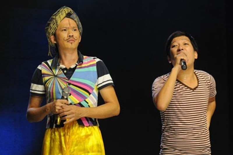 Sự nghiệp của Trường Giang có bước ngoặt khi anh được nghệ sĩ Hữu Lộc và Hoài Linh dẫn dắt. Ảnh: Đời Sống Việt Nam.