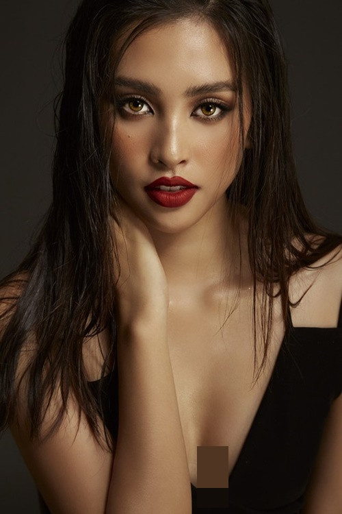 Năm 2020, Tiểu Vy chia sẻ trên Zing, số đo hình thể của cô cải thiện. Cụ thể, nàng hậu Quảng Nam cao thêm 1 cm, tức 1m75. Số đo ba vòng của Tiểu Vy là 85-60-93 cm thay vì lúc đăng quang là 84-65-93 cm. Ảnh: Zing.