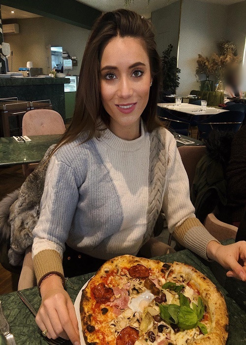 Lydie Vu chia sẻ, cô dễ dàng thích nghi với cuộc sống ở một nơi mới. Tuy nhiên, bất cứ khi nào cô cảm thấy buồn, cô đều muốn trở về nhà của mình ở Sài Gòn.