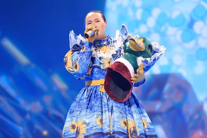 “Madame Vịt” Khánh Linh bị loại khi đối đầu với Chuột Cherry. Điều này khiến nhiều khán giả tiếc nuối. Ảnh: Vietnamnet.