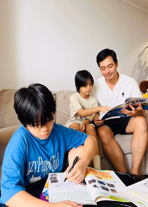 Phan Anh khoe hai quý tử lớn phổng phao cách đây không lâu.