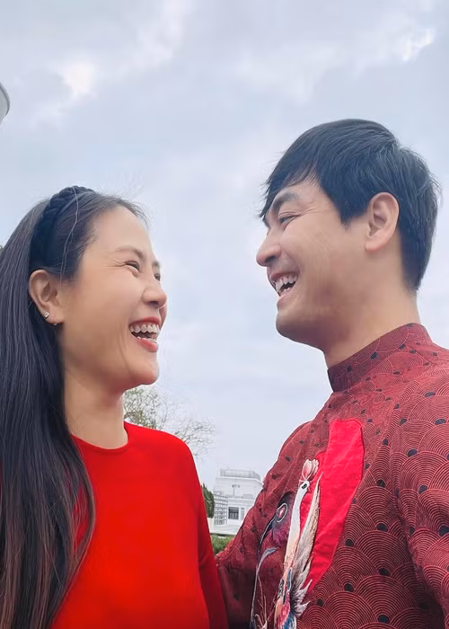 Trước đây, cô làm việc trong lĩnh vực ngân hàng. Sau đó, vợ Phan Anh chuyển hướng sang kinh doanh để dành thời gian hỗ trợ chồng và chăm sóc con nhỏ.