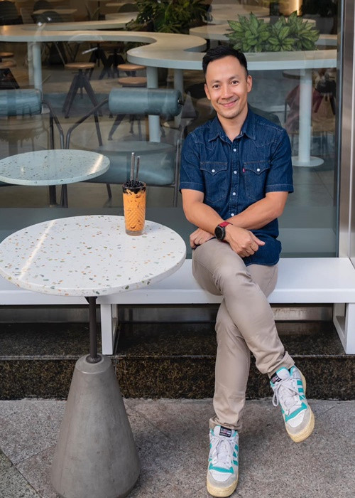 Trong cuộc phỏng vấn với Zing năm 2020, Tiến Đạt cho biết, nhiều năm qua, anh không còn dành thời gian cho ca hát. Nam rapper chuyển hướng kinh doanh. Ảnh: FBNV.