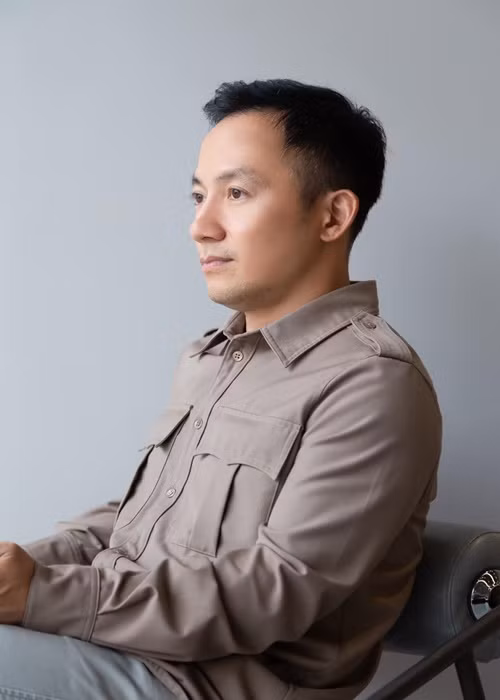 Nam rapper hiện tại được khen trẻ hơn so với tuổi 42. Ảnh: FBNV.