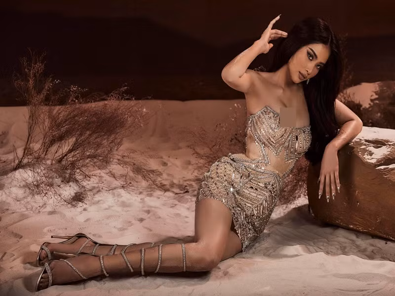 Chị gái Nam Em sở hữu vóc dáng gợi cảm với số đo 3 vòng 87- 60 -93 cm, chiều cao 1m75.