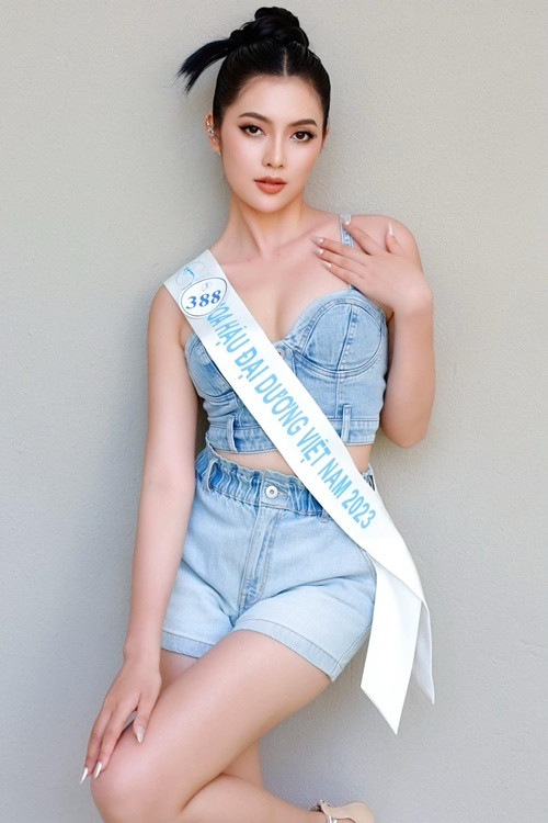 Thu Uyên tốt nghiệp cử nhân loại giỏi ngành Quản trị Dịch vụ du lịch và lữ hành tại Đại học Nam Cần Thơ. Ảnh: Hoa hậu Đại dương Việt Nam.