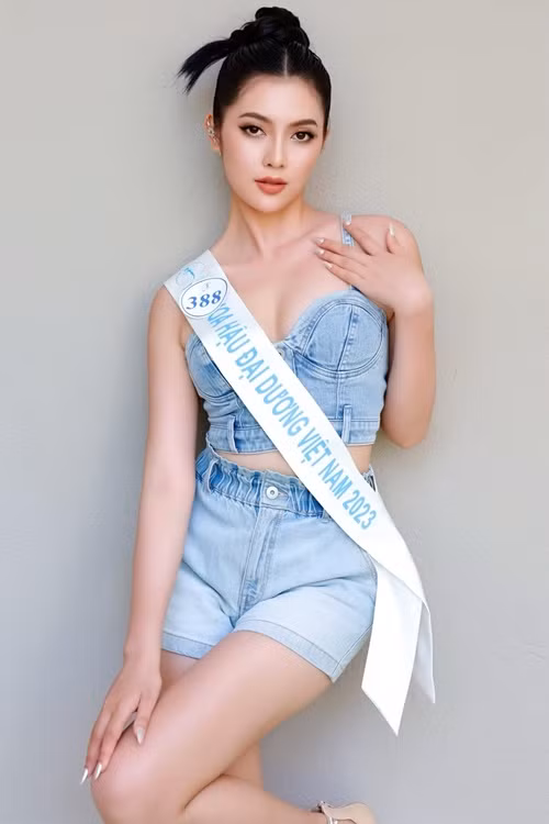 Thu Uyên tốt nghiệp cử nhân loại giỏi ngành Quản trị Dịch vụ du lịch và lữ hành tại Đại học Nam Cần Thơ. Ảnh: Hoa hậu Đại dương Việt Nam.