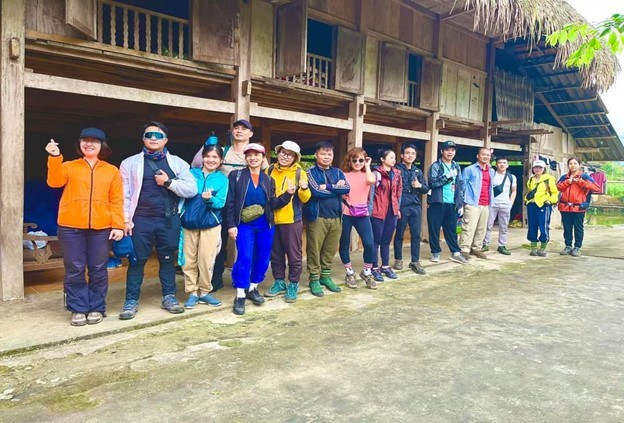 Cao Bo mua nuoc do - buc tranh hoang so giua dai ngan-Hinh-13