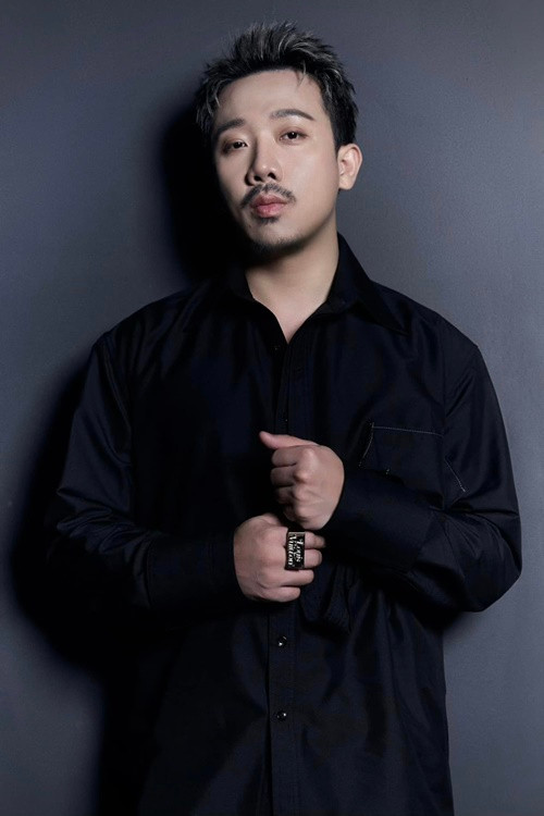 Vì vấn đề sức khỏe và muốn tập trung làm phim, nam MC sẽ hạn chế tham gia gameshow. Ảnh: FBNV.