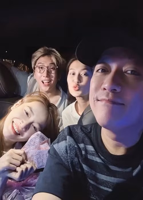 Phía người đẹp chia sẻ trên Zing, Phát La là người vui vẻ, hiền lành, tính cách hợp với cô. Cả hai hiện tại chỉ là bạn bè. Ảnh: FBNV.