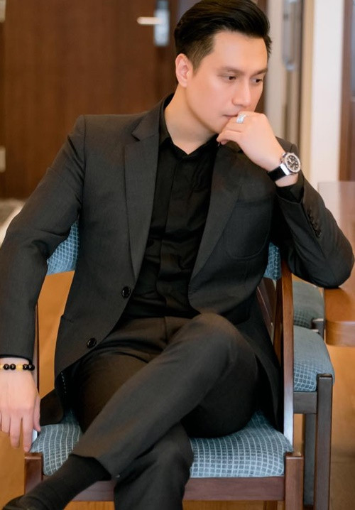 Hôn nhân của Việt Anh và Thùy Linh ngắn chẳng tày gang. Năm 2009, cả hai ly thân rồi ly hôn một năm sau đó. Thùy Linh nuôi con gái chung. Sau này, vợ cũ Việt Anh tái hôn. Ảnh: FBNV.