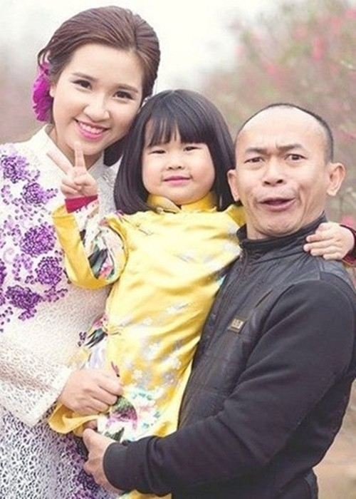 Khi quay cảnh nóng trong Thương nhớ ở ai, Jimmi Khánh đã chia sẻ với bà xã. Mai Anh hiểu đó là công việc và tin tưởng vào chồng. Ảnh: Zing.