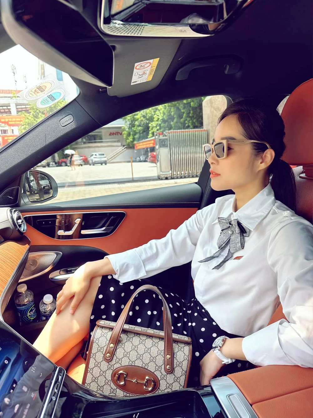 Bên cạnh sự nghiệp thành công, diễn viên Minh Hương còn có cuộc sống hạnh phúc bên ông xã là kiến trúc sư và 2 con, 1 trai, 1 gái.