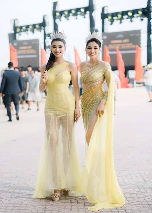 Thu Thảo nâng ngực, căng da bụng.