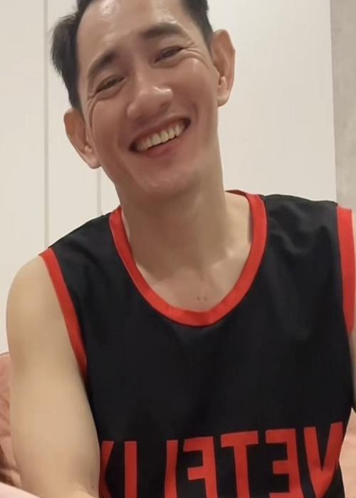 Ngoài bật cười vì khoảnh khắc Thùy Tiên bị bố “bóc phốt”, nhiều khán giả khen ngợi đấng sinh thành của nàng hậu phong độ. Ảnh: Saostar.