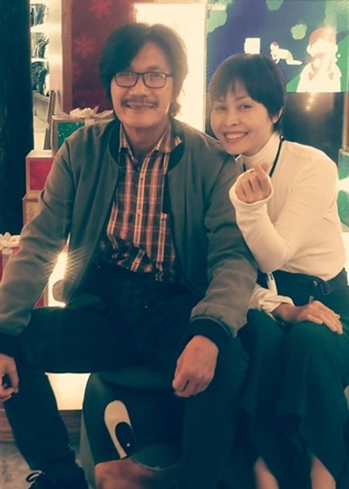 Công Ninh từng giấu vợ chuyện bị viêm phổi rất nặng lúc vợ vừa mới sinh con gái đầu lòng. Nam diễn viên tách ra ở riêng và được bác sĩ, bạn bè, người thân giúp đỡ. Ảnh: FBNV.