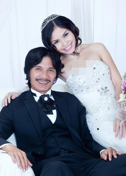 "Ông Ba bắt rắn" của phim điện ảnh Đất rừng phương Nam kết hôn năm 2012, ở tuổi 50. Ảnh: FBNV.