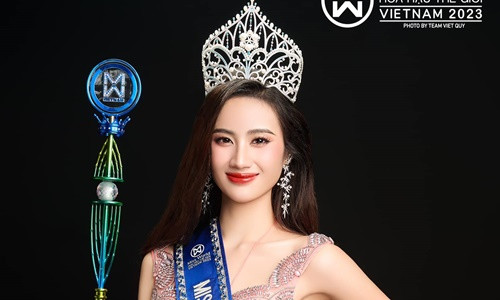 Hoa hau Y Nhi bi “bao luc mang”, co dang bi tay chay?