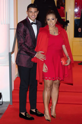 Bà mẹ 2 con hiện kiếm được 1.817 Bảng cho mỗi bài đăng trên Instagram cá nhân có hơn 669.000 người theo dõi.