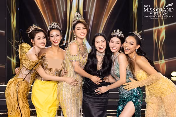 Le Hoang Phuong dang quang Hoa hau Hoa binh Viet Nam 2023-Hinh-23