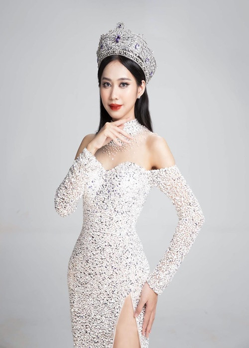 Cô gái Ê Đê sinh năm 2003, đến từ Đắk Lắk. Ảnh: Instagram.