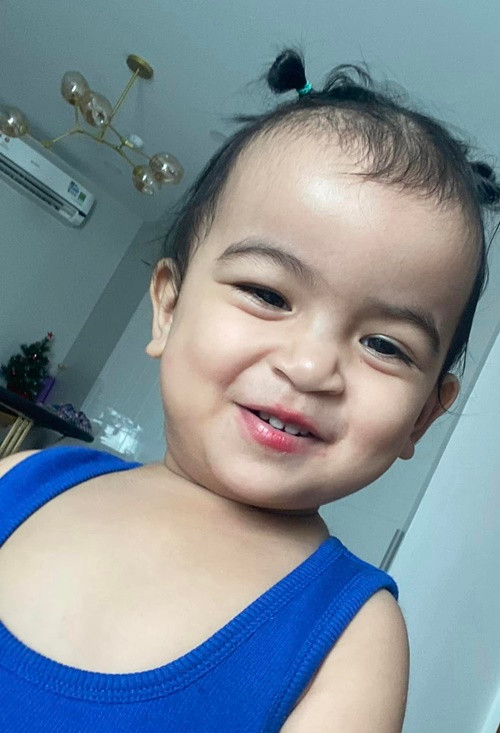 Ái nữ nhà Võ Hạ Trâm tên Chaudhary Vaishali Tây Phương, tên thân mật là Moon.