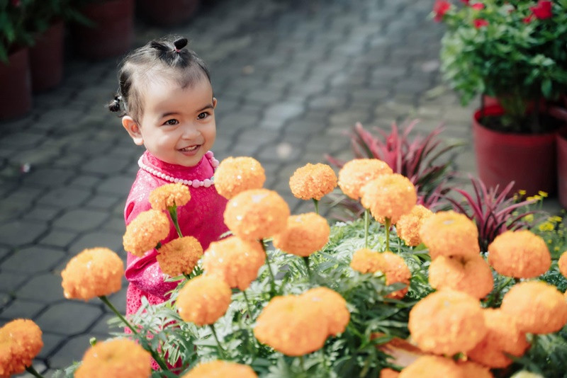Võ Hạ Trâm chia sẻ, ái nữ thích ca hát. Lúc 17 tháng tuổi, bé Moon biết hát nhẩm theo các bài hát thiếu nhi và làm động tác giống với các nhân vật trong phim ca nhạc.