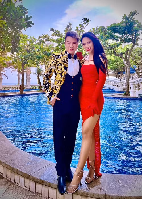 Được người thầy động viên, nữ ca sĩ hứa sẽ làm nên chuyện ở Hoa hậu Hoàn vũ Việt Nam 2023.