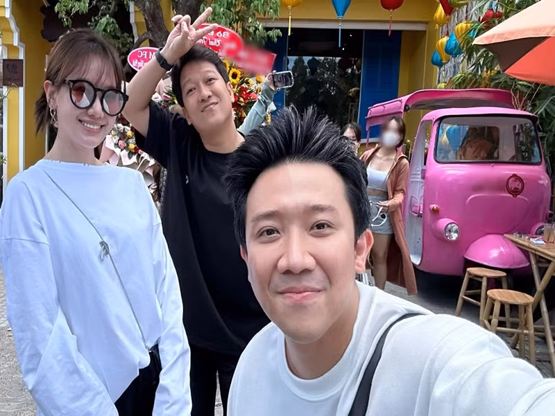 Mới đây, Trấn Thành kêu gọi khán giả ủng hộ nhà hàng của Trường Giang. Ảnh: FBNV.