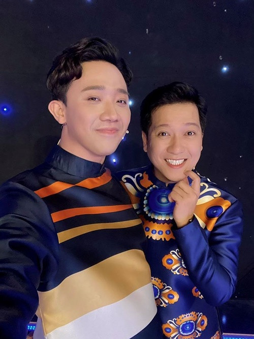 Trường Giang thừa nhận rằng anh với Trấn Thành cạnh tranh công bằng để tiến bộ chứ không phải vì ganh ghét, đố kỵ. Ảnh: Người Lao Động.