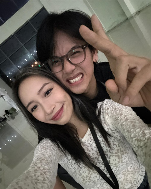 Trong một cuộc phỏng vấn trên truyền thông, con gái Mỹ Linh tiết lộ, cô tỏ tình trước với Quốc Tít sau hai năm quen biết vì cảm thấy đã đúng thời điểm. Ảnh: Instagram.