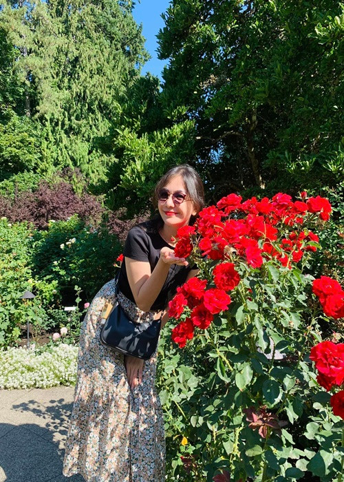 Ái Châu đồng ý sang Canada cùng chồng con.