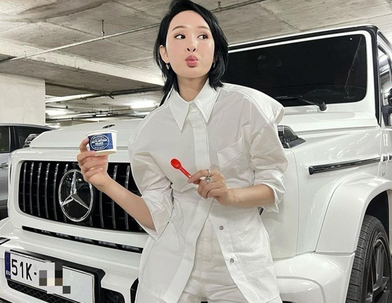 Hien Ho rao ban xe G63, cuoc song ra sao hau be boi “tieu tam“?