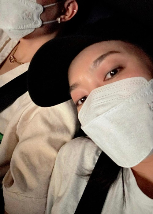 Hồi đầu năm 2023, khi phim có Anh Tú đóng chính ra mắt, Diệu Nhi công khai ủng hộ dự án của chồng. Ảnh: FBNV.