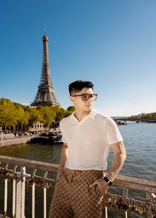 Việc Lâm Bảo Châu dẫn chương trình Chị đẹp đạp gió rẽ sóng được nhiều khán giả quan tâm. Từ khi vào showbiz, anh chủ yếu làm người mẫu. Vài lần, Lâm Bảo Châu đóng phim.