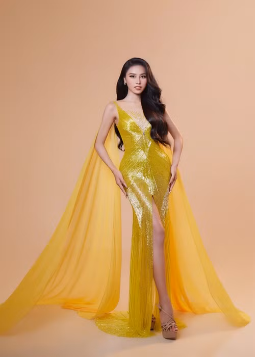 Nàng hậu sở hữu chiều cao 1m74, số đo ba vòng 85-60-89 cm.