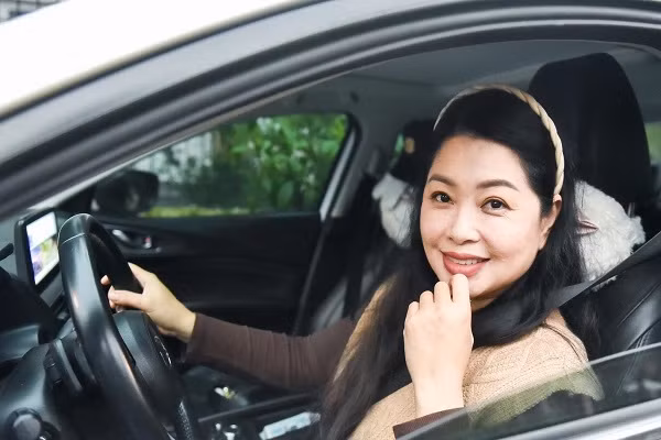 Thanh Tu tuoi 48: Di ung voi dai gia, la ba ngoai bim sua