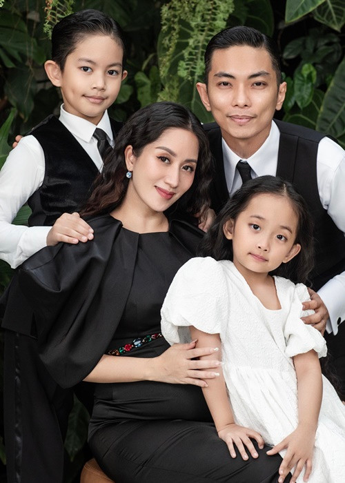 Bà bầu động viên chồng: "Ráng nha ông xã. Cả team bên đó cũng cần ông xã vực tinh thần mà. Đời vận động viên thể thao cống hiến là vậy. Than với vợ thôi chứ ông chiến tới cùng. Hiểu thì sẽ thành công". Ảnh: FBNV.