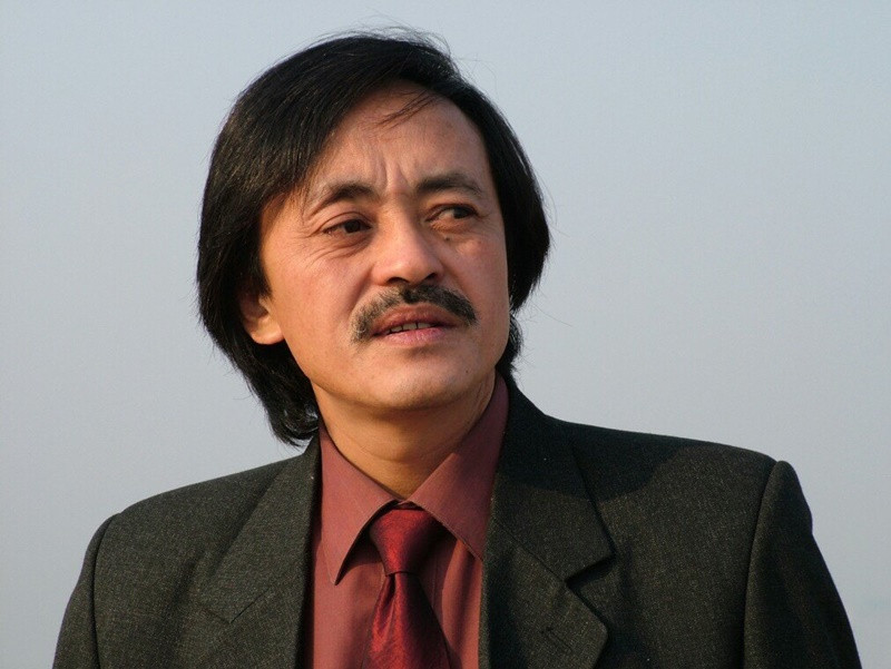 Nghệ sĩ Giang Còi qua đời ngày 4/8/2021 sau 8 tháng chống chọi bệnh ung thư. Sinh thời, anh luôn lạc quan dù phát hiện bị ung thư hạ họng giai đoạn 3 và đã di căn vào tháng 1/2021. Ảnh: Người Lao Động.