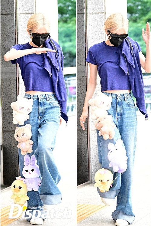 Rosé có nhiều khoảnh khắc tinh nghịch tại sân bay quốc tế Gimpo (Seoul, Hàn Quốc). Ảnh: Dispatch.