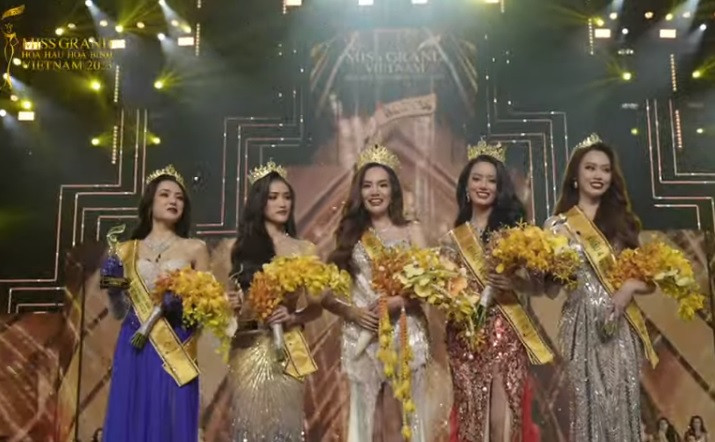 Lê Hoàng Phương đăng quang Hoa hậu Hòa bình Việt Nam 2023 - Hình 5 Le Hoang Phuong dang quang Hoa hau Hoa binh Viet Nam 2023-Hinh-5