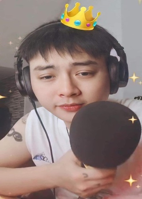 Hoài Lâm cho rằng thời gian bên gia đình đã cho anh khoảng lặng cần thiết để có cảm xúc quay lại với nghề.