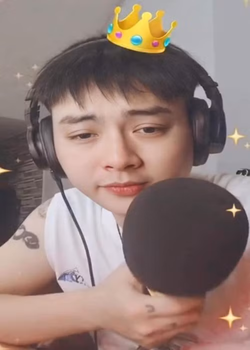 Hoài Lâm cho rằng thời gian bên gia đình đã cho anh khoảng lặng cần thiết để có cảm xúc quay lại với nghề.