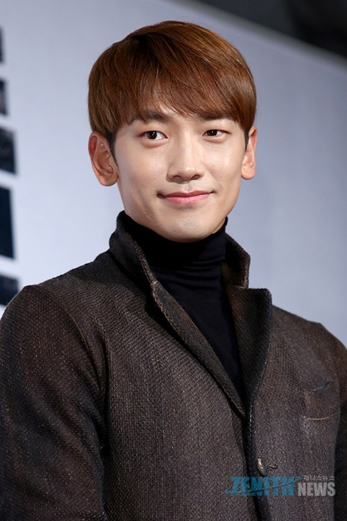 Theo VOV, năm 2018, một cặp vợ chồng già tố bố mẹ của Bi Rain nợ tiền họ. Cặp đôi cho biết, cha của Bi Rain từng sở hữu một cửa hàng bánh gạo và đã mua số gạo trị giá 23.000 USD. Theo cặp đôi này, gia đình Bi Rain mãi không trả nợ. Ảnh: Giao Thông.