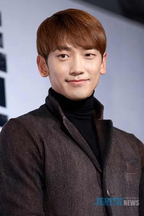 Theo VOV, năm 2018, một cặp vợ chồng già tố bố mẹ của Bi Rain nợ tiền họ. Cặp đôi cho biết, cha của Bi Rain từng sở hữu một cửa hàng bánh gạo và đã mua số gạo trị giá 23.000 USD. Theo cặp đôi này, gia đình Bi Rain mãi không trả nợ. Ảnh: Giao Thông.