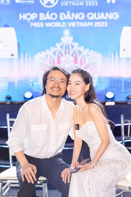 Phạm Kim Dung kết hôn với đạo diễn tài năng Hoàng Nhật Nam. Ảnh: FBNV.