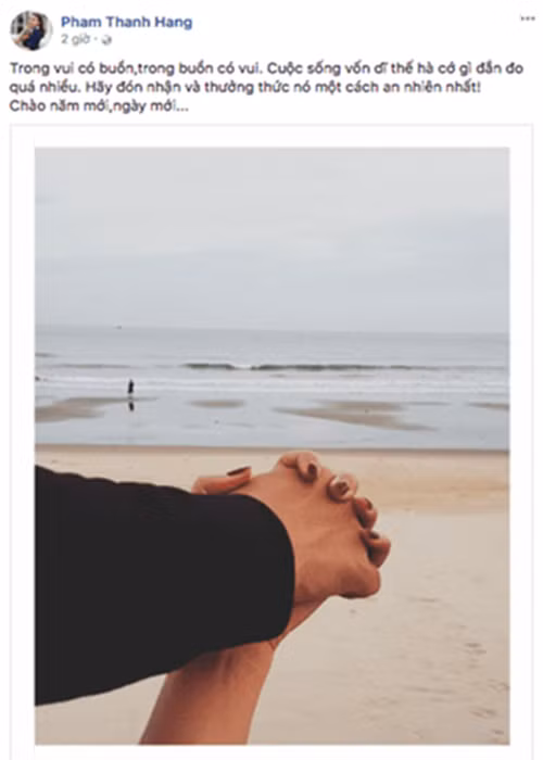 Ở cuộc tình cũ, Thanh Hằng cũng giữ kín danh tính bạn trai. Năm 2015, trên báo chí, cô lần đầu tiên nói về người yêu. Cô khoe được bạn trai đưa đi ăn mỗi khi đi quay hình về hoặc bạn trai sẽ mua món ăn cô thích rồi đem đến tận trường quay. Ảnh: Tiền Phong.